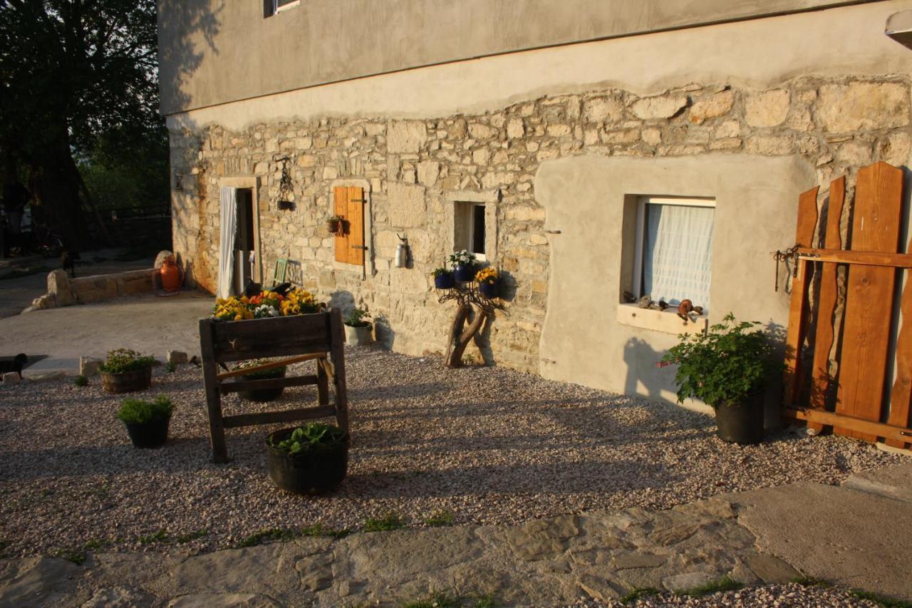Kuca Za Odmor Lana Kršan Exterior foto